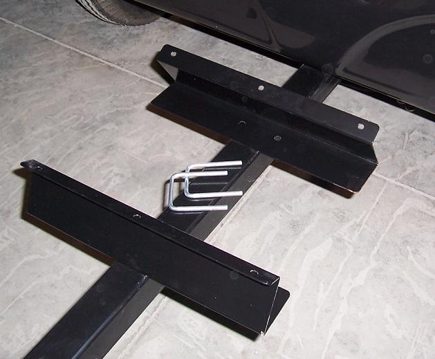 Adjustable cooler brackets